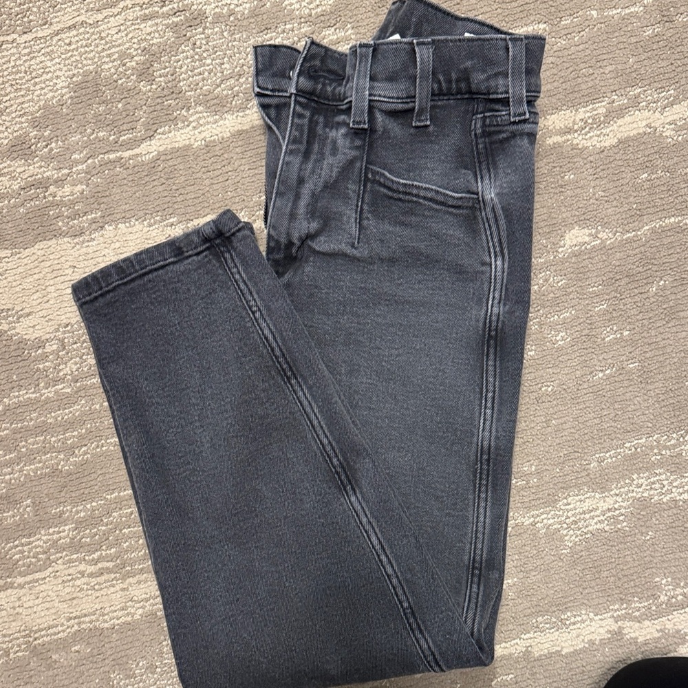 Women’s AYR distressed barrel jean